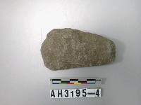 藏品(小型舌刃打製石斧)的圖片